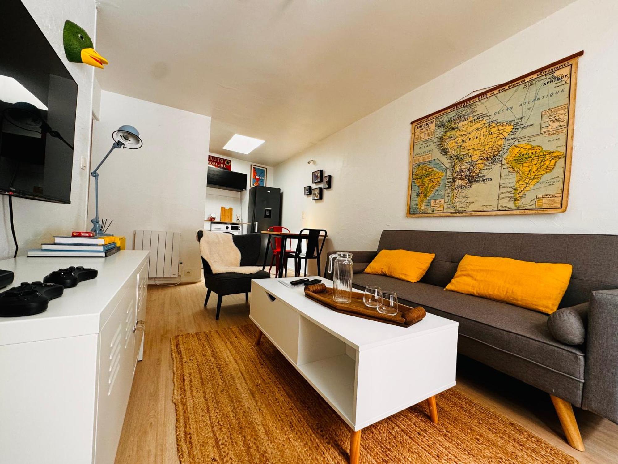 Le Petit Re, Hypercentre, Garage Prive, Terrasse Apartment Niort Luaran gambar