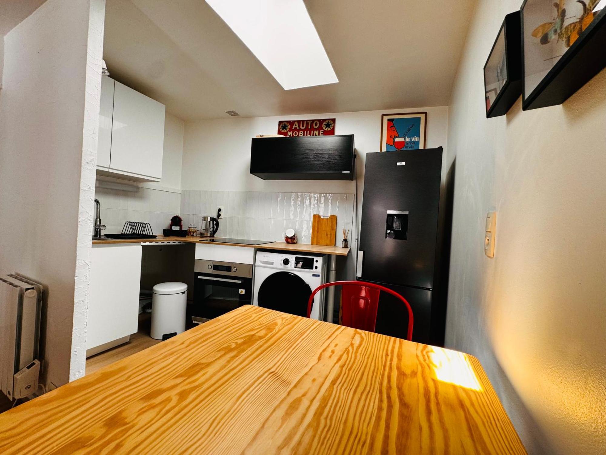 Le Petit Re, Hypercentre, Garage Prive, Terrasse Apartment Niort Luaran gambar